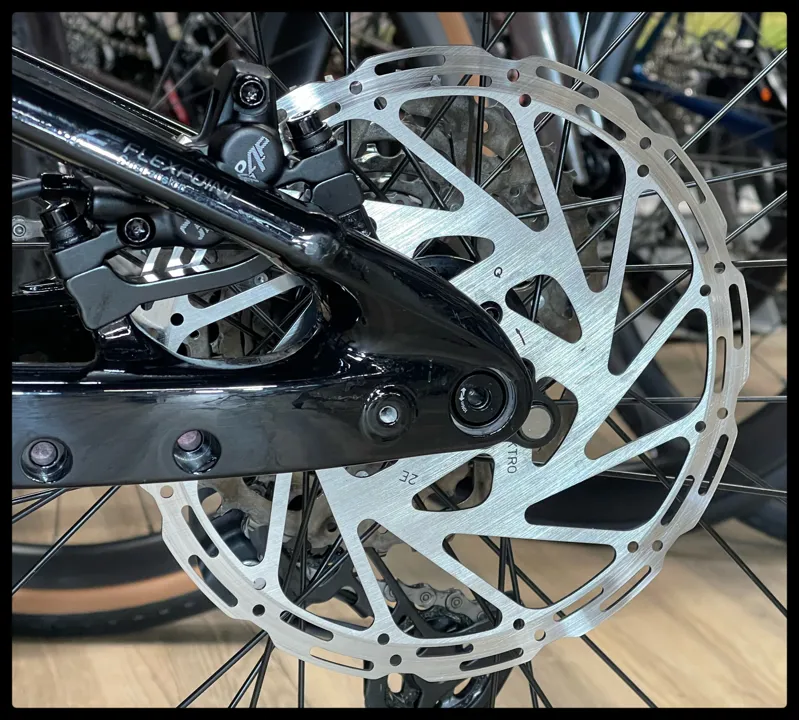 Liv Embolden E+ 2 625 25km/h Large Cosmos Navy 2023-7